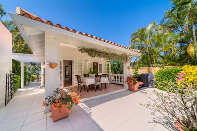 Luxury Villa Photo #10