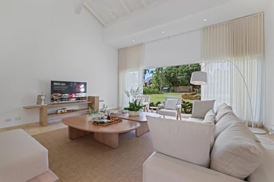 Luxury Villa Photo #13