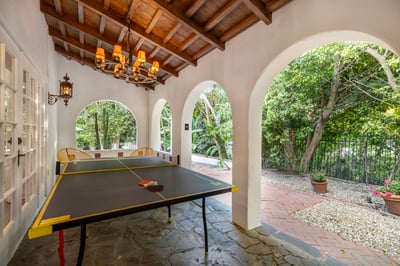 Luxury Villa Photo #13