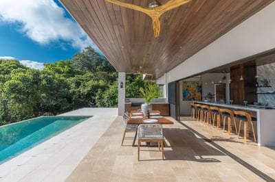 Luxury Villa Photo #6