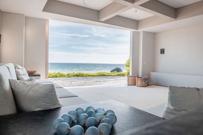 Luxury Villa Photo #19