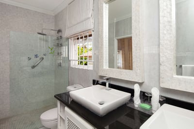 Luxury Villa Photo #11