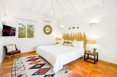 Luxury Villa Photo #28