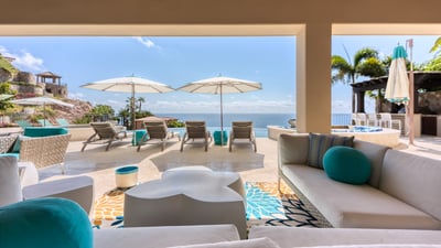 Luxury Villa Photo #14