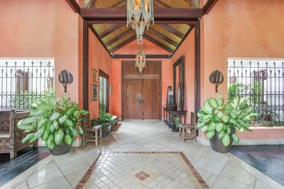 Luxury Villa Photo #41