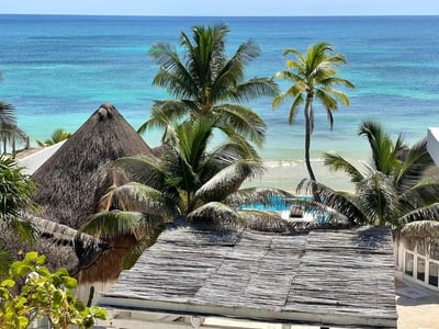 Luxury Villa Photo #32