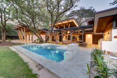 Luxury Villa Photo #4