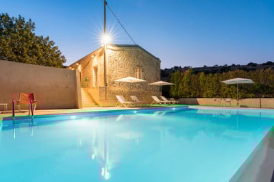 Luxury Villa Photo #2