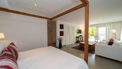 Luxury Villa Photo #28