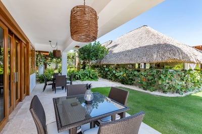 Luxury Villa Photo #14