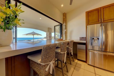 Luxury Villa Photo #11