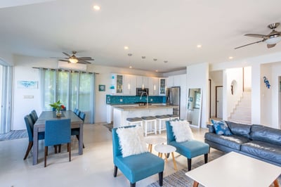 Luxury Villa Photo #21
