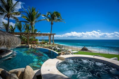 Luxury Villa Photo #2