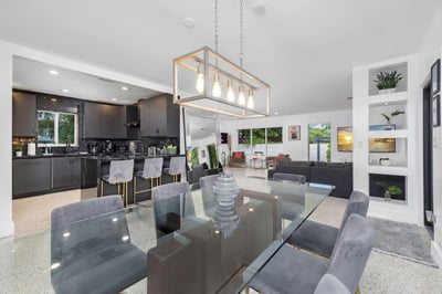 Luxury Villa Photo #17
