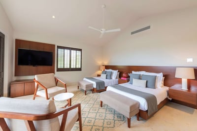Luxury Villa Photo #20