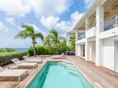 Luxury Villa Photo #3