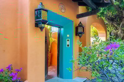 Luxury Villa Photo #17