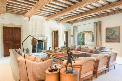 Luxury Villa Photo #6