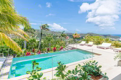 Luxury Villa Photo #2