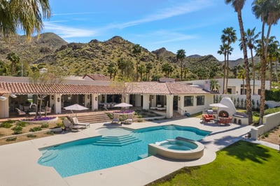 Luxury Villa Photo #15