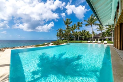 Luxury Villa Photo #7
