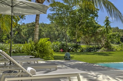 Hacienda A91 - Elegant Tropical Retreat