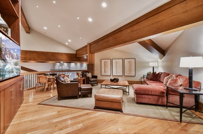 Luxury Villa Photo #38