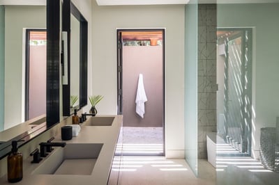 Luxury Villa Photo #14