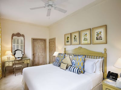 Luxury Villa Photo #19
