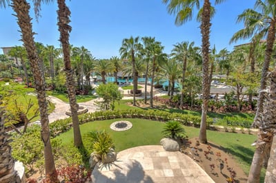 Luxury Villa Photo #3