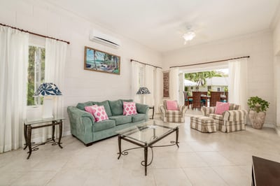 Luxury Villa Photo #11
