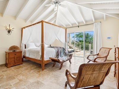 Luxury Villa Photo #40