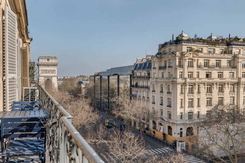 The Parisian Beauty