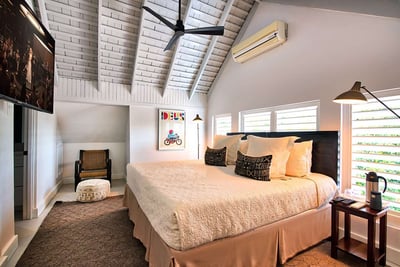 Luxury Villa Photo #19