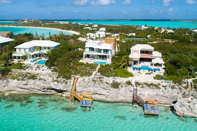 Luxury Villa Photo #23