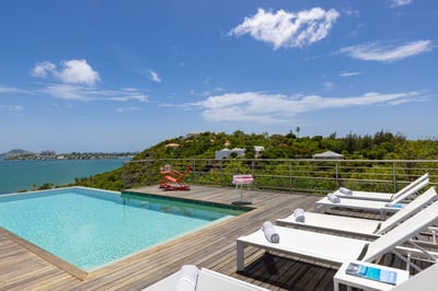 Luxury Villa Photo #4