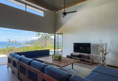 Luxury Villa Photo #20