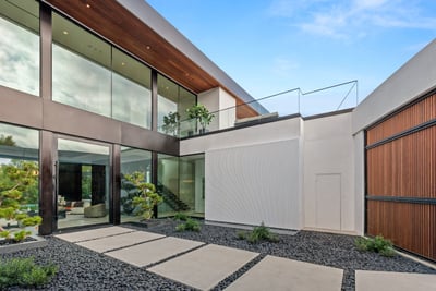 Luxury Villa Photo #10