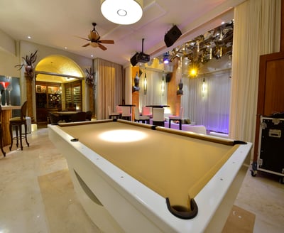 Luxury Villa Photo #37