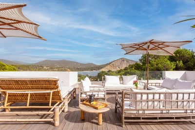 Luxury Villa Photo #9