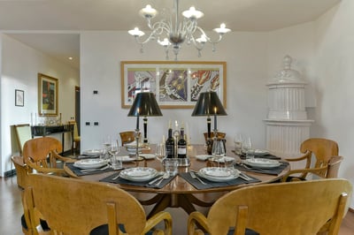 Luxury Villa Photo #5