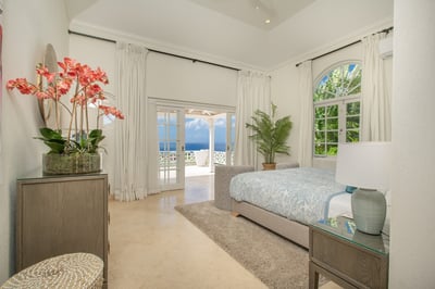 Luxury Villa Photo #27