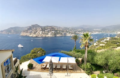 Luxury Villa Photo #8