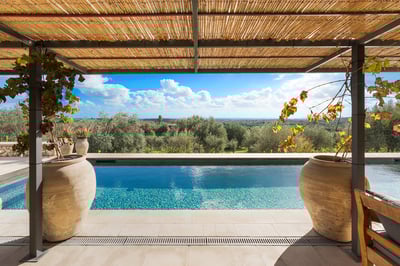 Luxury Villa Photo #11