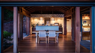 Kitchen & Dining Area