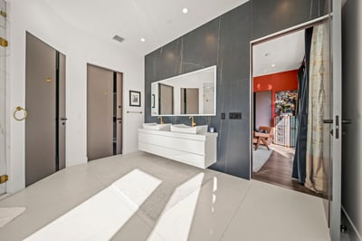 Luxury Villa Photo #42