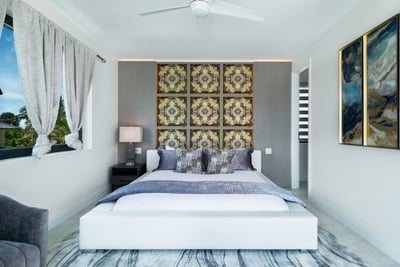 Luxury Villa Photo #36