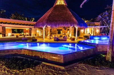 Luxury Villa Photo #8