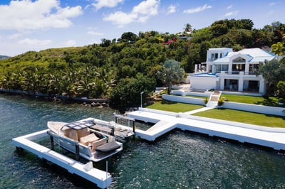 Luxury Villa Photo #4