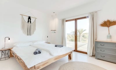 Luxury Villa Photo #15